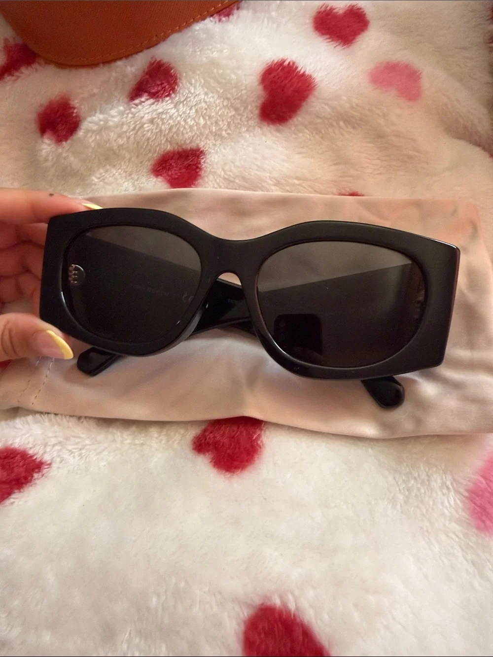 Tory Burch Kira irregular sunglasses